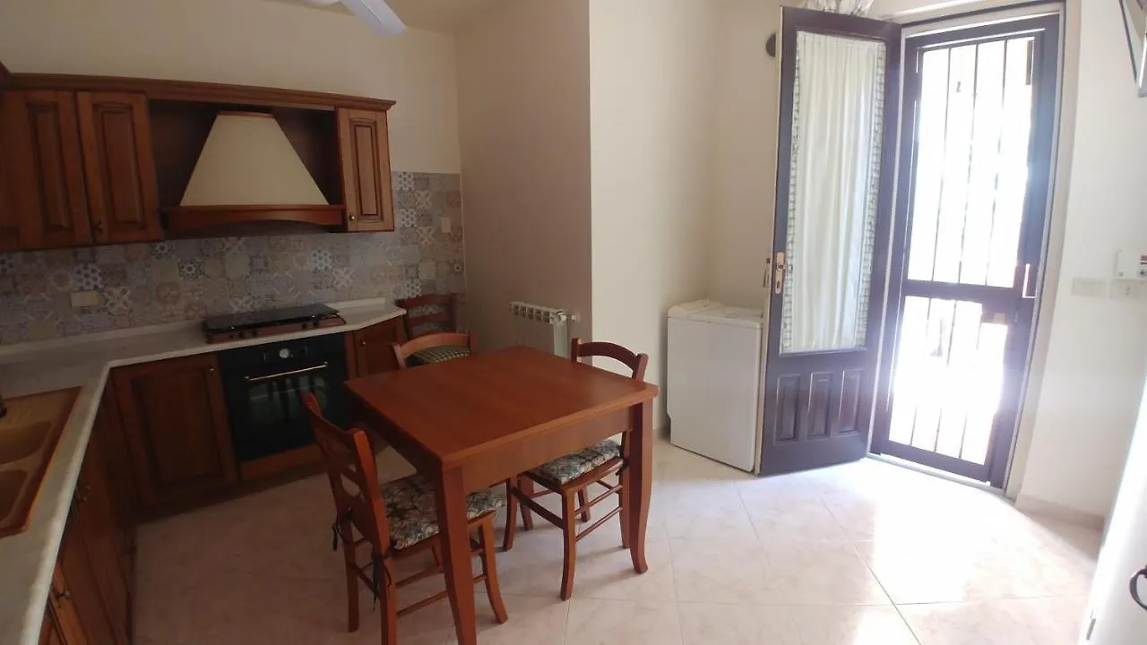 Da Lina E Rosetta Apartment Acireale