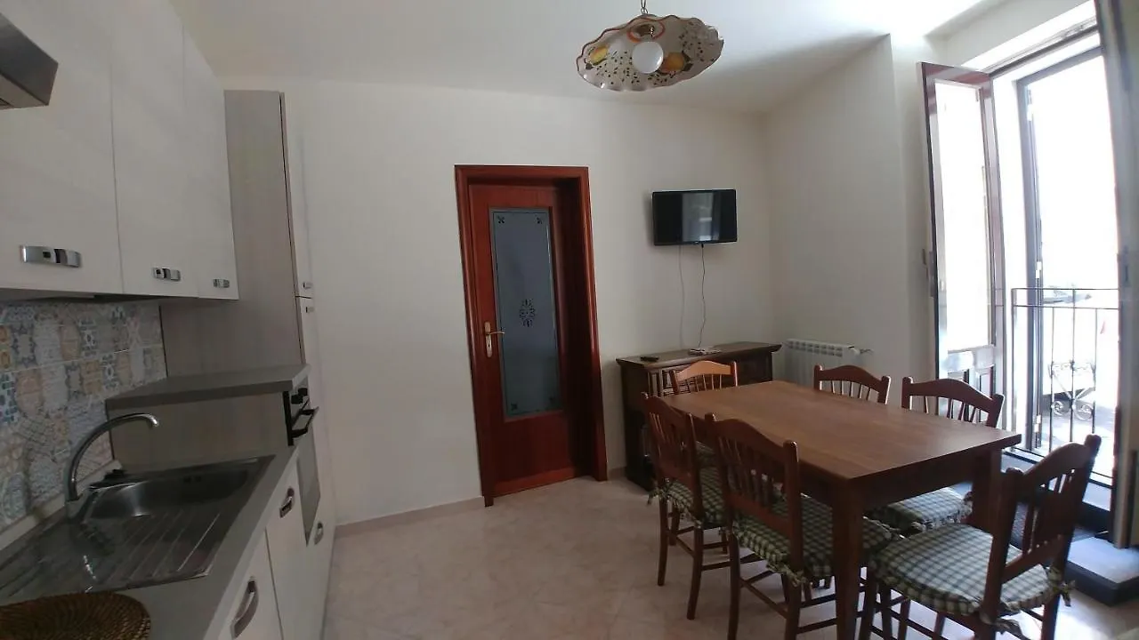 Da Lina E Rosetta Apartment Acireale Italy