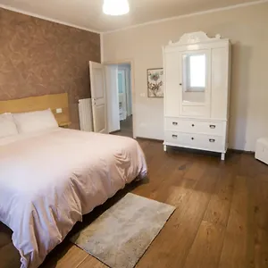 https://la-maison-apartment.emilia-romagnahotels.net