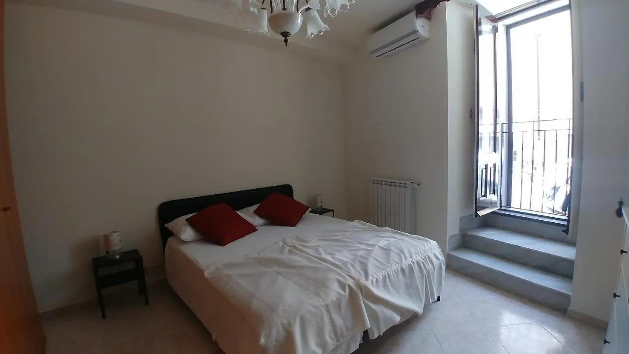 Da Lina E Rosetta Apartment Acireale