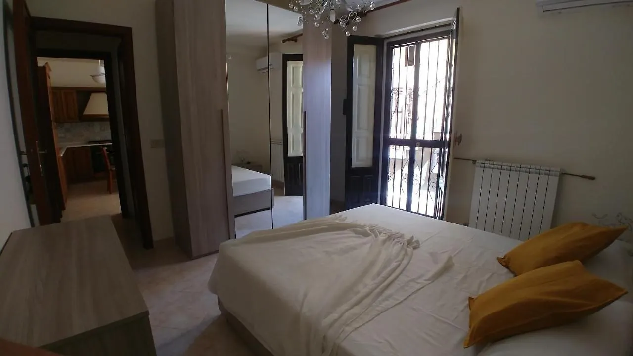 Da Lina E Rosetta Apartment Acireale